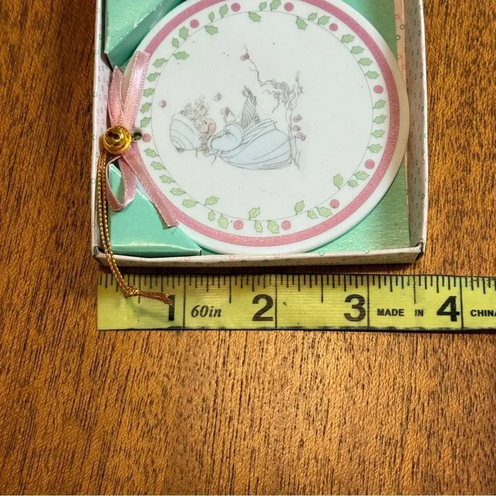 Vintage Deadstock NIB Precious Moments Christmas Ornament # 229822 Enesco 3.25”